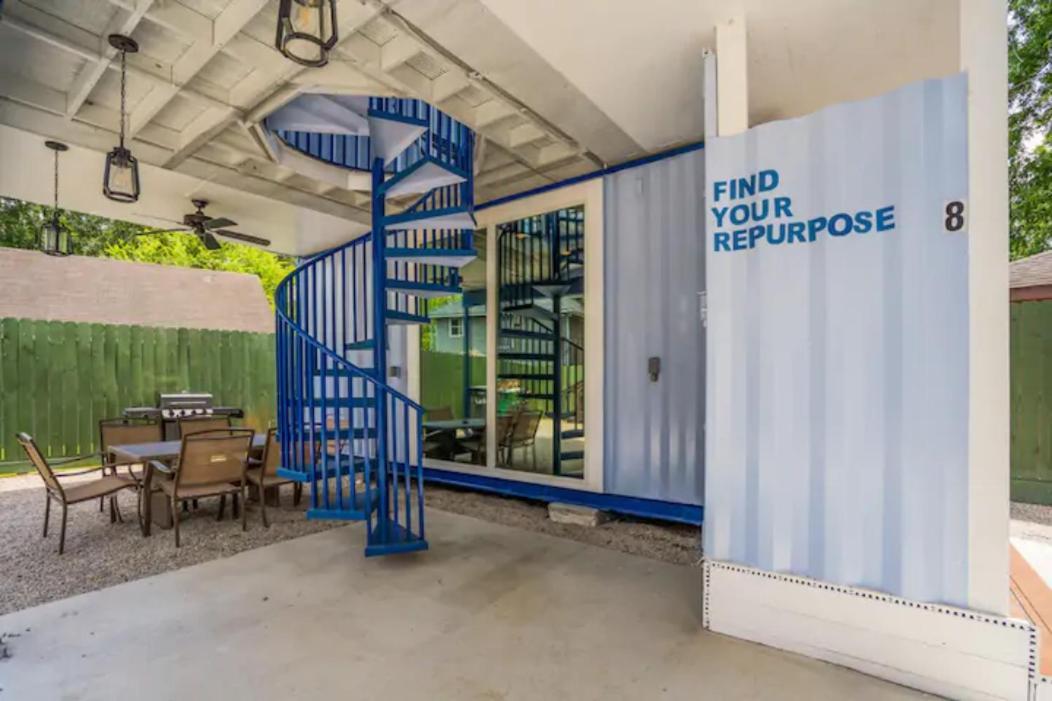 East Downtown Mico-Luxe Container Living Pod #8 Apartment Houston Bagian luar foto